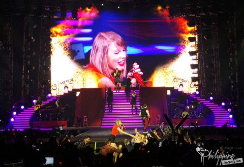 Taylor Swift Live at Mall of Asia Arena