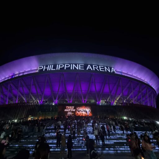 TWICE Makes Philippine Arena Debut with Full-House, Fired Up “READY TO ...